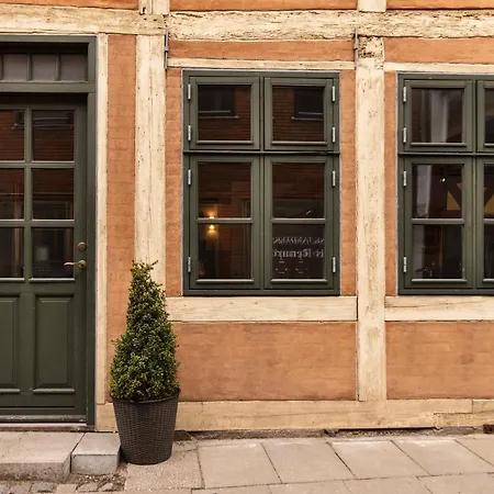 Hotel Hamlet-2