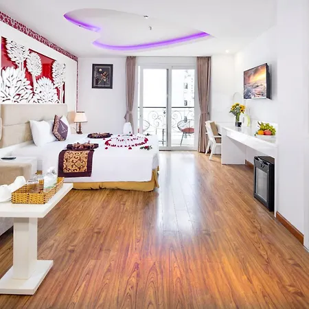 Paris Luxury Hotel & Apartment Nha Trang-2