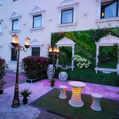 Grand Sapphire Hotel & Banqueting-2
