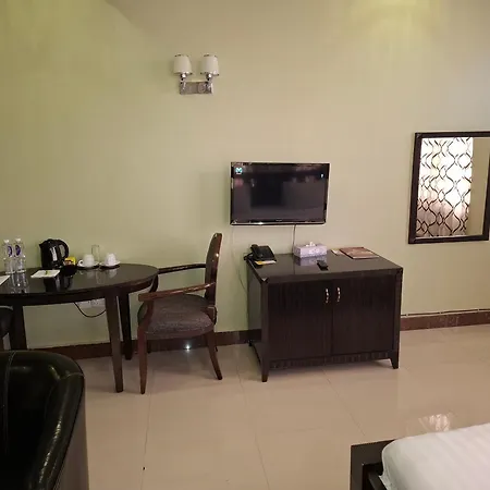 Flomi Hotel-2