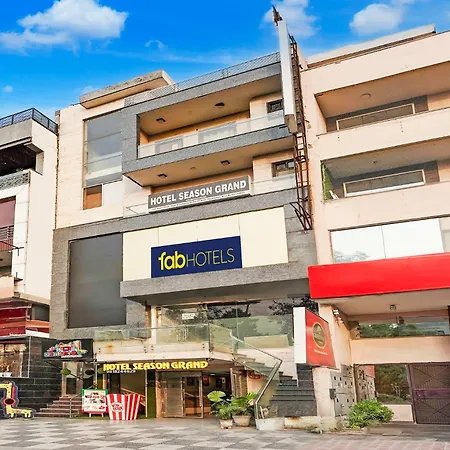 Fabhotel Season Grand-3