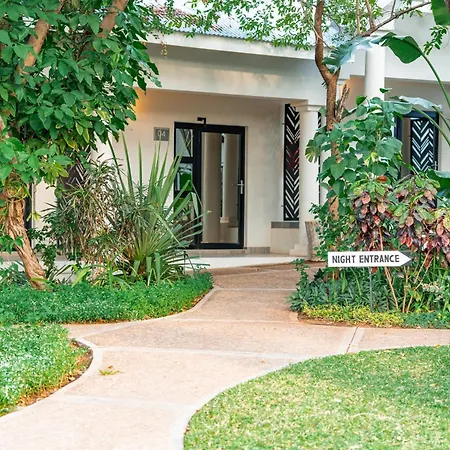 Nkosi Guest Lodge-3