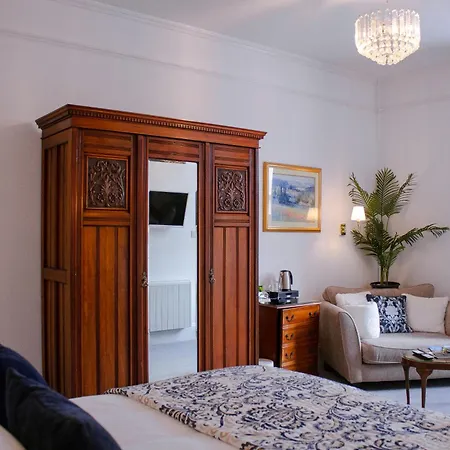 Gresham Court-2