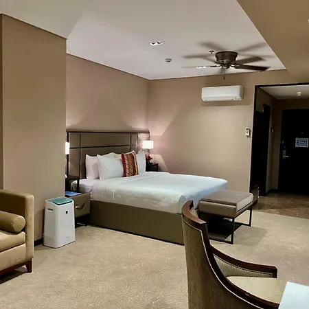 The Plaza Garden Hotel And Residences-2