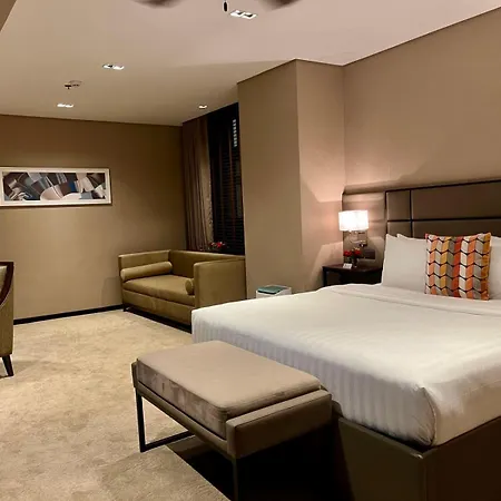 The Plaza Garden Hotel And Residences-2
