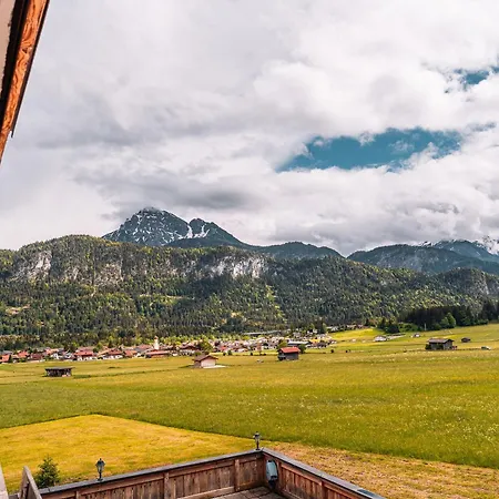 Hahnenkamm Hostel-3