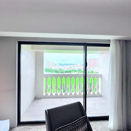 Lequ Okinawa Chatan Spa ＆ Resort-2