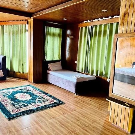 Hotel Tashi Gyal Tsen-3