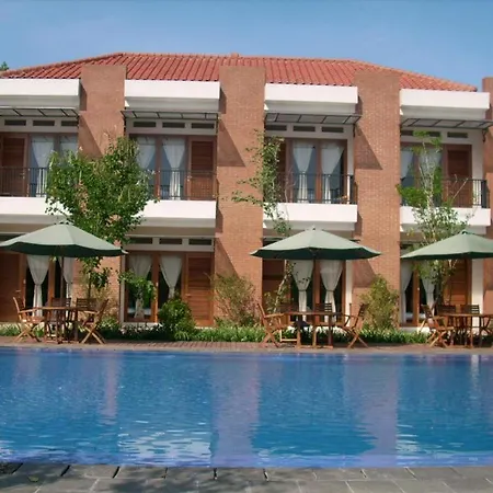 Villa Bukit Pinus-2