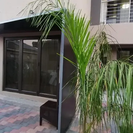 Hwh Guesthouse Middelburg-2