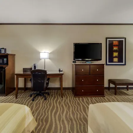 Best Western Premier Denham Inn & Suites-3