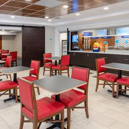 Holiday Inn Express & Suites Colorado Springs-Airport By Ihg-3