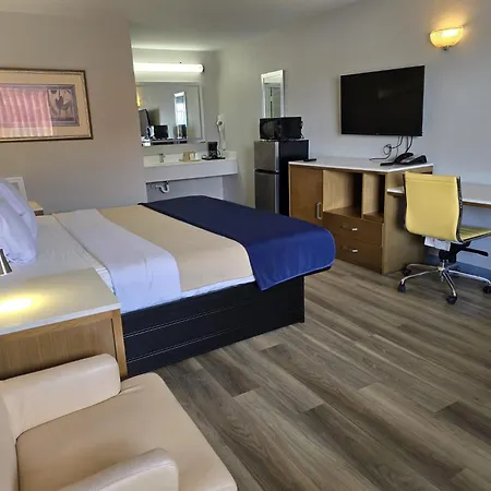 Americas Express Inn South Hill-3