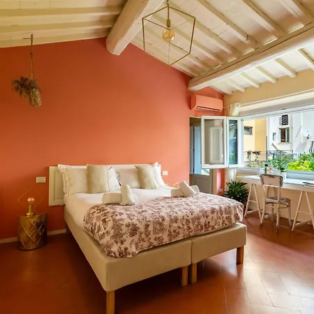 Secret Garden Firenze B&B-3