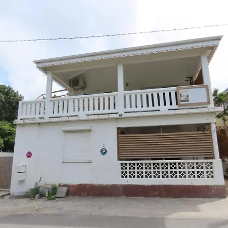 Akunamatata Guest House Grand Case-2
