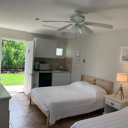 Southold Beach Motel-2