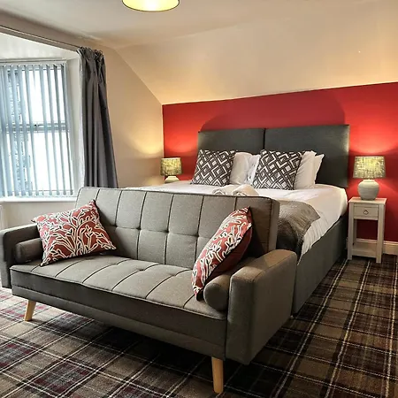 The Prince Albert Pub & Hotel With Onsite Free Parking 2 Minutes From Legoland-3