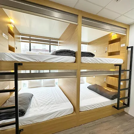 Hanoi Capsule Station Hostel-3