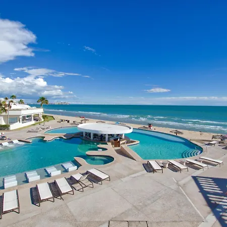 Las Palmas Resort-2