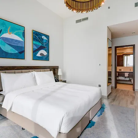 Avani Plus Palm View Dubai Suites-3