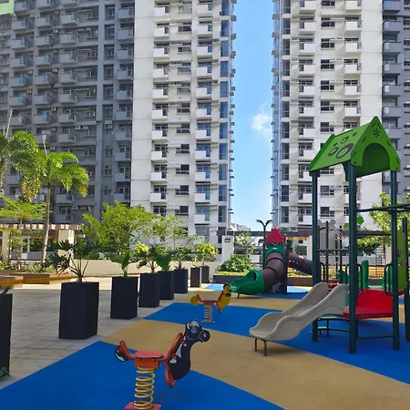 Manhattan Plaza Tower 2 With Balcony, Mini Karaoke, Pool, Can Cook-3