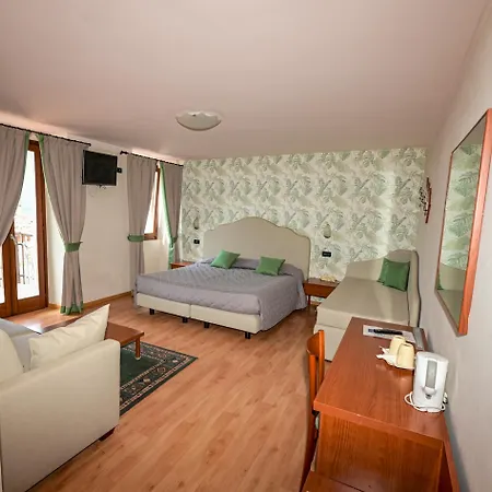 Hotel La Fenice E Sole-2