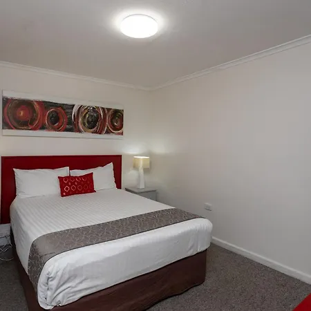 Fig Tree Motel-2