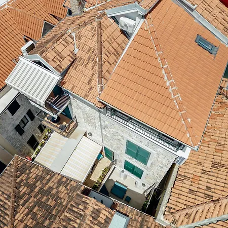 Guesthouse Villa Stari Grad-2