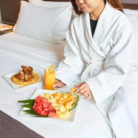 Ramada Encore By Wyndham Makati-3