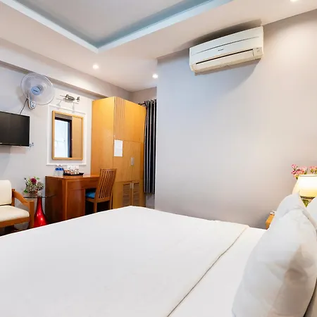 Lucky Star Hotel 266 De Tham-2