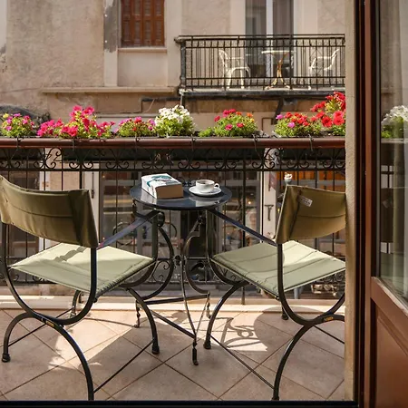 Phaedra Suites (Adults Only)-3