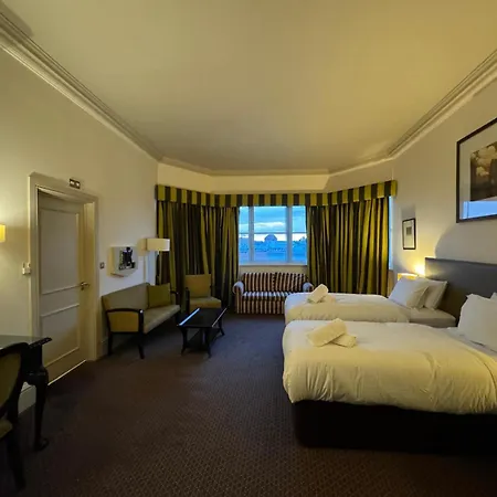 H & G Hotel Opposite Windsor Castle-2