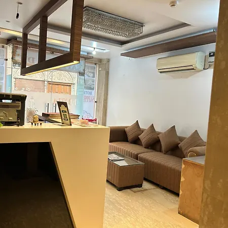 Hotel Plaza Saphire At New Delhi Railway Station-3