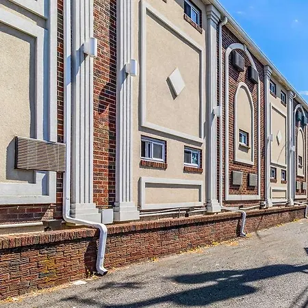 Americas Best Value Inn Avenel Woodbridge-3