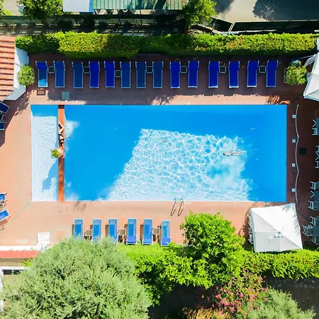 Hotel Central Wellness-3