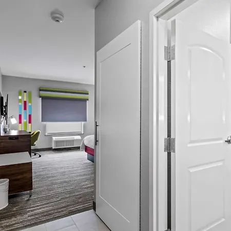 Hampton Inn & Suites Mount Pleasant-2