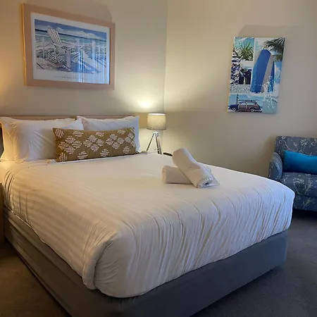 Boathouse Resort-3