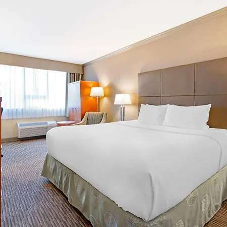 Best Western Plus Barclay Hotel-3
