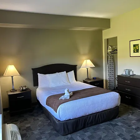 Midland Inn & Suites-3