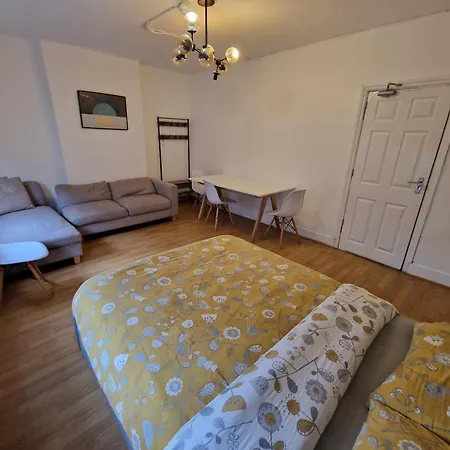 City Budget Guesthouse-3