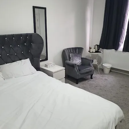 Beautiful Rooms Shaw St And Pine St-2