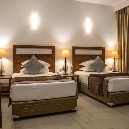 Earls Rajarata-3