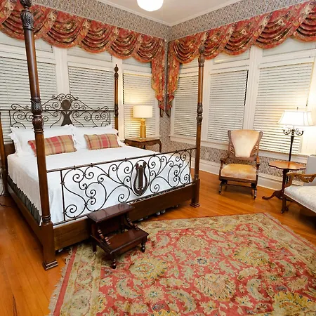 Captain Henderson House-3