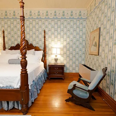Captain Henderson House-2