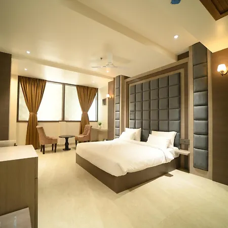 Hotel Gold In Leaf-3