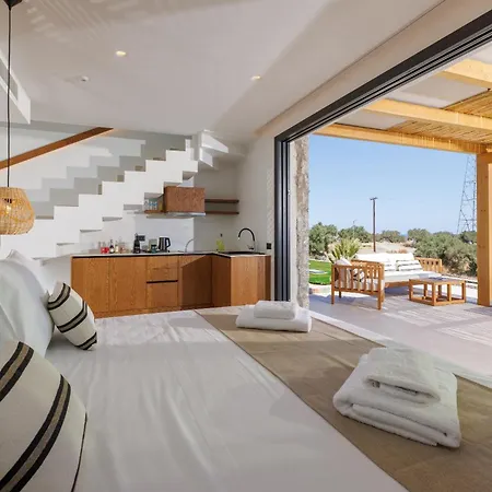 Deos Luxury Suites - Adults Only-2