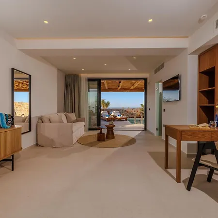 Deos Luxury Suites - Adults Only-3