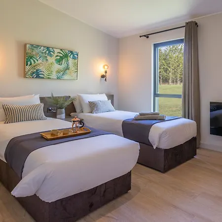 Keld Spring Lodge Retreat-3