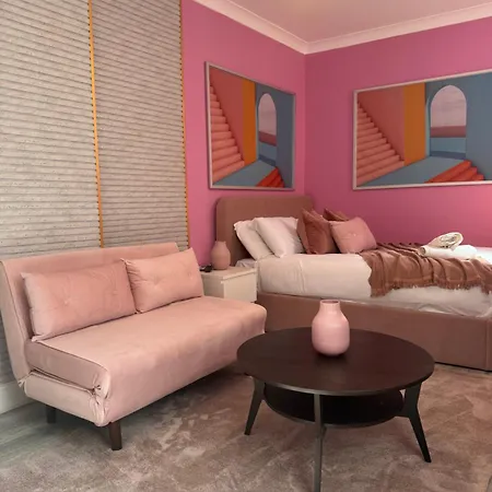 Devonshire Terrace Studios-3