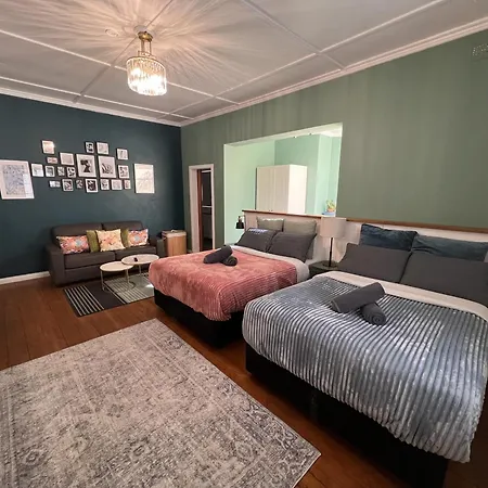 Hazeldene House Stay-3